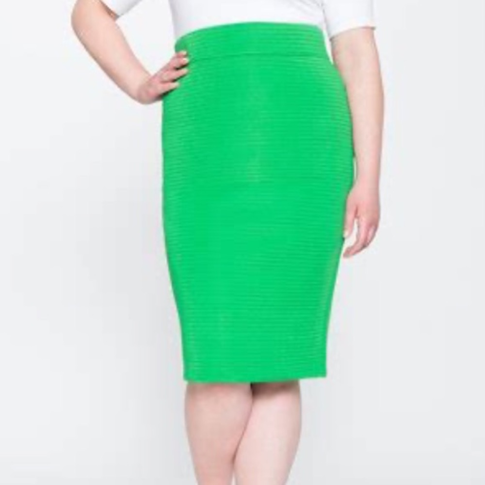 ELOQUII GREEN PLUS TEXTURED SCUBA FITTED PENCIL SKIRT